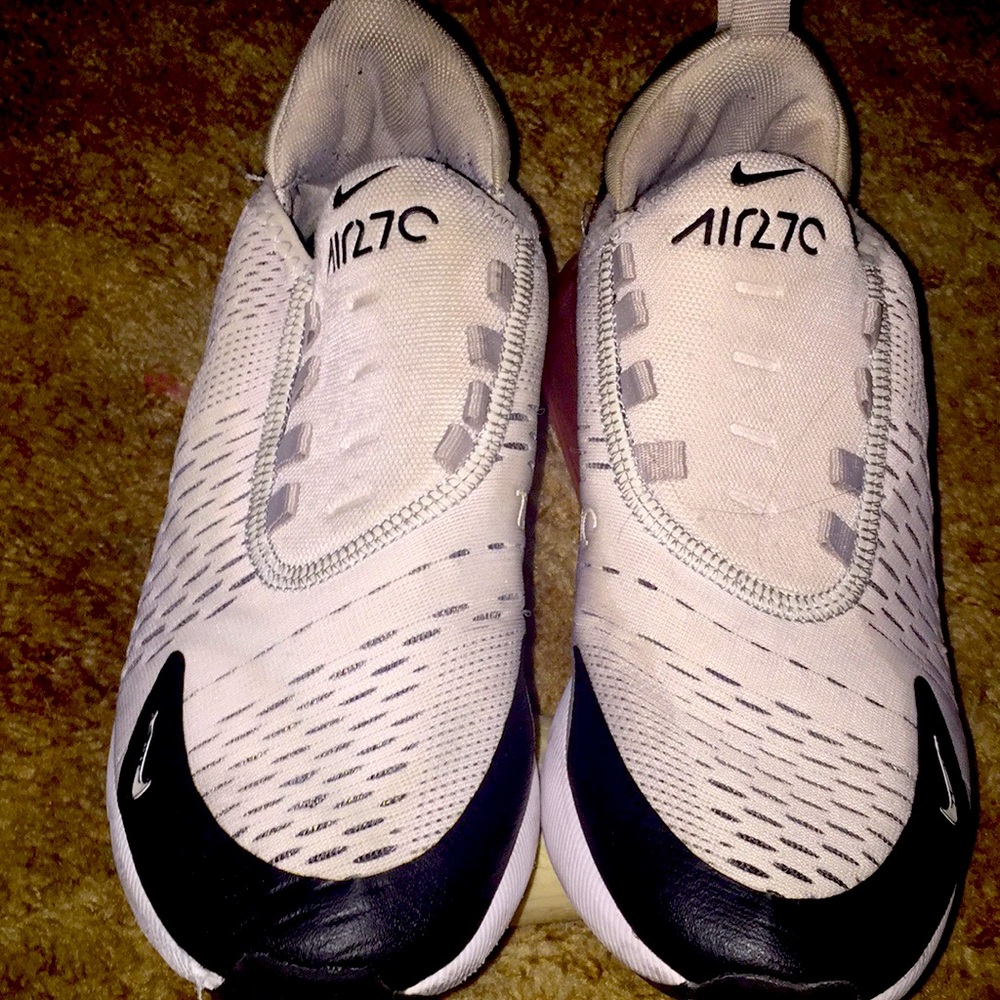 Women's Nike Airmax 70 size 8